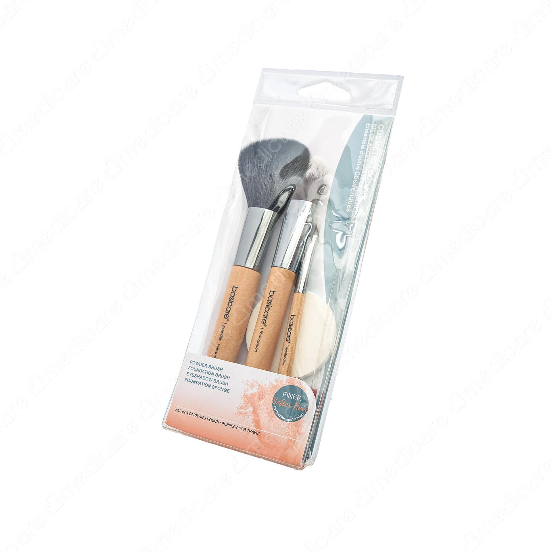 Bộ Cọ Trang Điểm Và Bông Phấn Nền BASICARE 1660 tiện lợi với 3 cọ gồm cọ phấn phủ, cọ trang điểm và cọ kẻ mắt giúp tán đều phấn tốt hơn khi trang điểm, cùng với bông phấn mềm mại giúp cân bằng độ phủ của phấn.