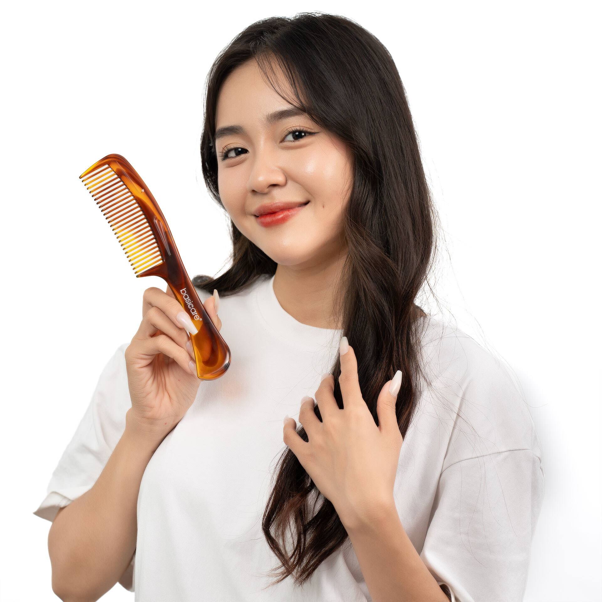 Lược Chải Tóc BASICARE được thiết kế dễ dàng tạo kiểu tóc, hoàn hảo cho mọi loại tóc.
