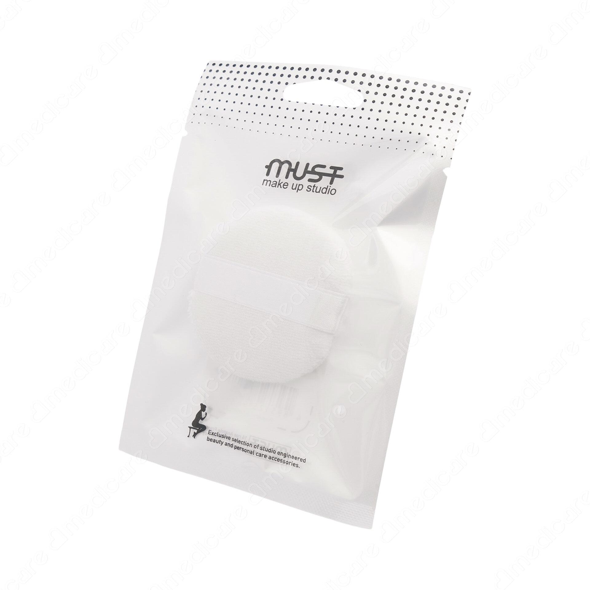 Bông Phấn Trang Điểm MUST 6220 được thiết kế nhỏ gọn, tiện dụng, hỗ trợ trang điểm hằng ngày và bỏ vào túi xách khi đi ra ngoài.