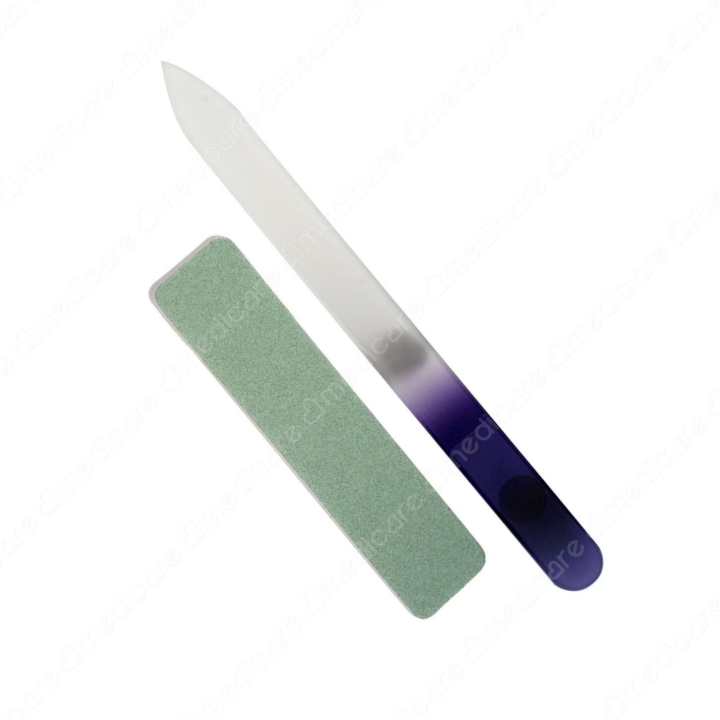 Giũa Móng Thủy Tinh + Thanh Đánh Bóng Móng BASICARE 1120<p><strong></strong></p>giúp bạn làm mịn và hoàn thiện móng tay sắc nét hơn. Giũa móng tay bằng thủy tinh giúp hạn chế tình trạng móng tay bị nứt và tách. Phù hợp cho móng tự nhiên và acrylic (móng giả). Thanh đánh bóng Basicare với thiết kế đặc biệt để giảm độ mòn của lớp móng do đó móng tay của bạn không chỉ bóng hơn mà còn chắc khỏe hơn.