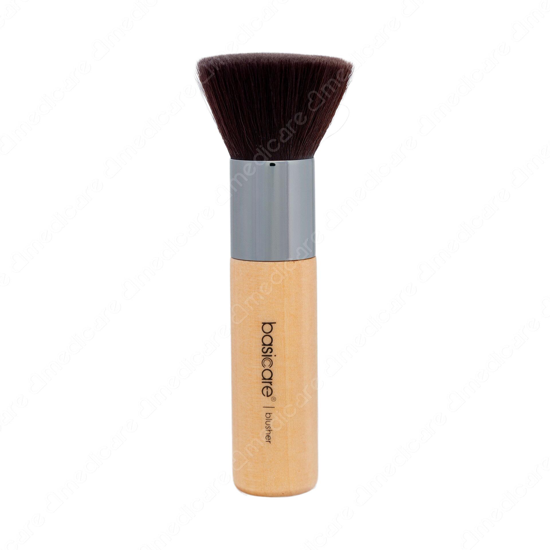 Cọ Tán Nền & Má Hồng BASICARE 1962 giúp bạn có thể tán đều lớp kem hay phấn trang điểm mà không làm lớp nền bị dày hay mất tự nhiên.<a id="_heading=h.30j0zll"></a>