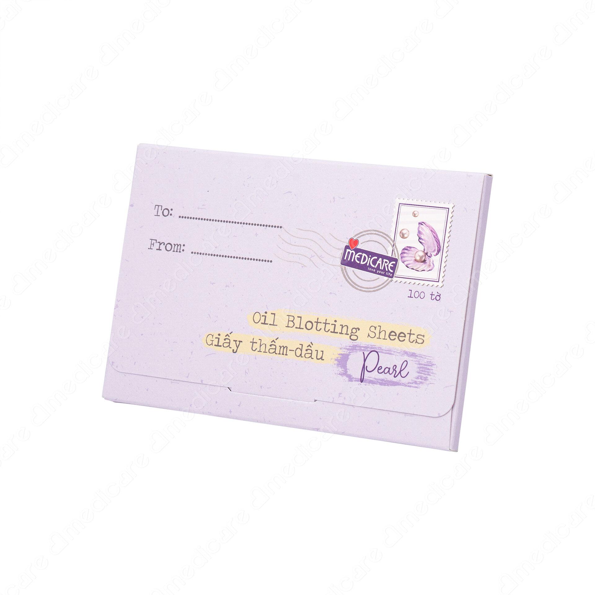 Giấy thấm dầu MEDiCARE hương hoa hồng dịu nhẹ giúp lấy đi lượng dầu thừa trên da mặt, làm sạch nhanh chóng bề mặt da, giữ cho da luôn khô thoáng, dễ chịu. Sản phẩm là sự lựa chọn phù hợp với những nàng da dầu và da hỗn hợp thường xuyên trong tình trạng bóng nhờn. 