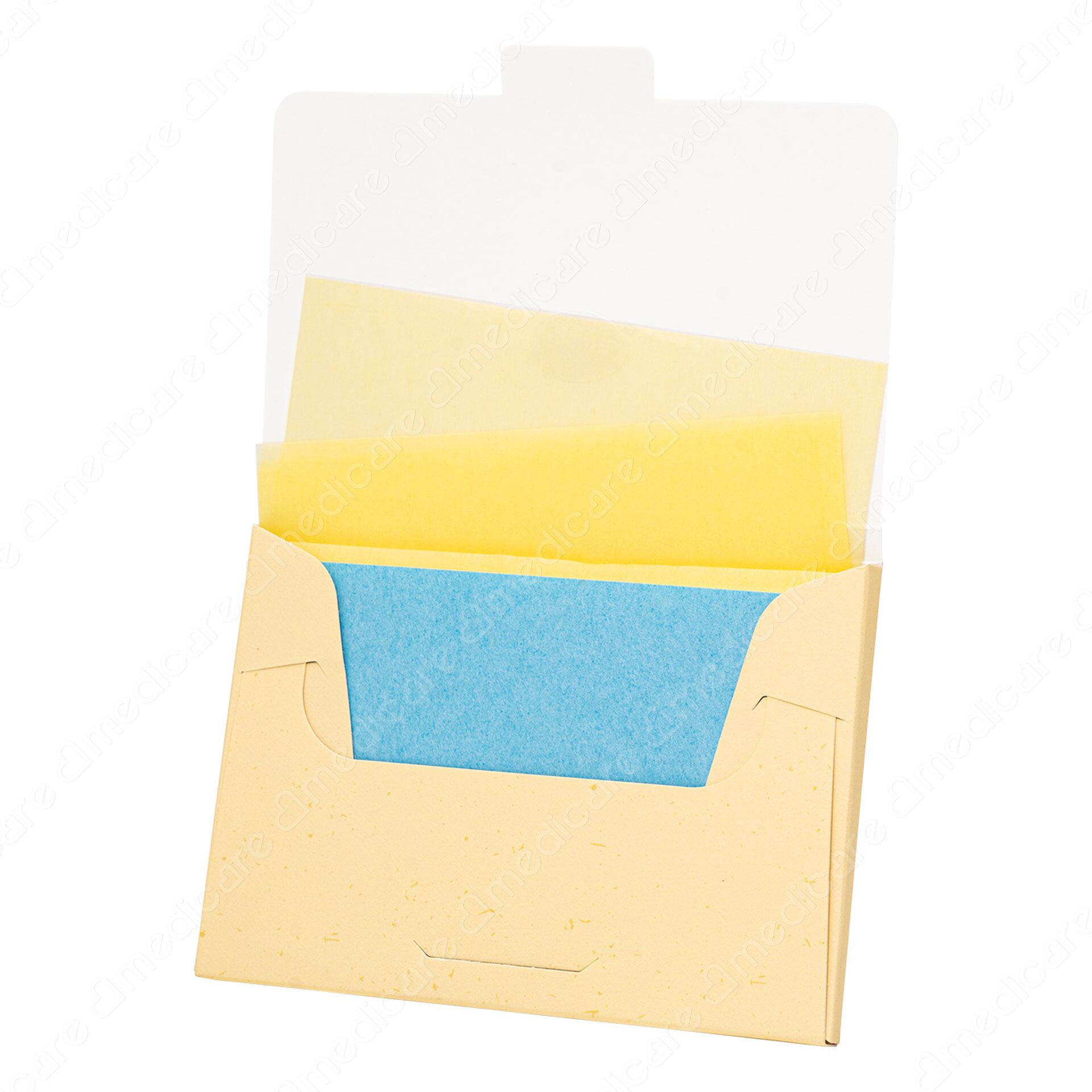 Giấy thấm dầu MEDiCARE hương thơm dịu nhẹ giúp lấy đi lượng dầu thừa trên da mặt, làm sạch nhanh chóng bề mặt da, giữ cho da luôn khô thoáng, dễ chịu. Sản phẩm là sự lựa chọn phù hợp với những nàng da dầu và da hỗn hợp thường xuyên trong tình trạng bóng nhờn. 