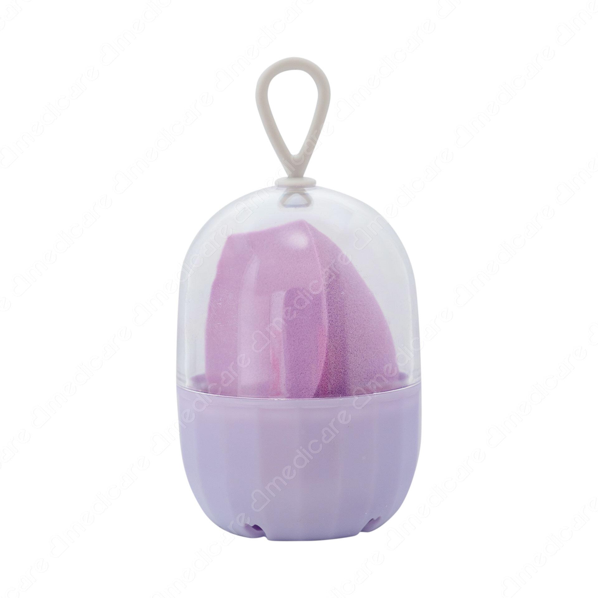 Mút Trang Điểm BASICARE Hai Vạt Xéo 8009 với thiết kế nhỏ gọn, tiện dụng, hỗ trợ trang điểm hằng ngày và bỏ vào túi xách khi đi ra ngoài. Được thiết kế cho bất kỳ loại kem nền dạng lỏng kem và bột nào kem lót kem BB và CC.