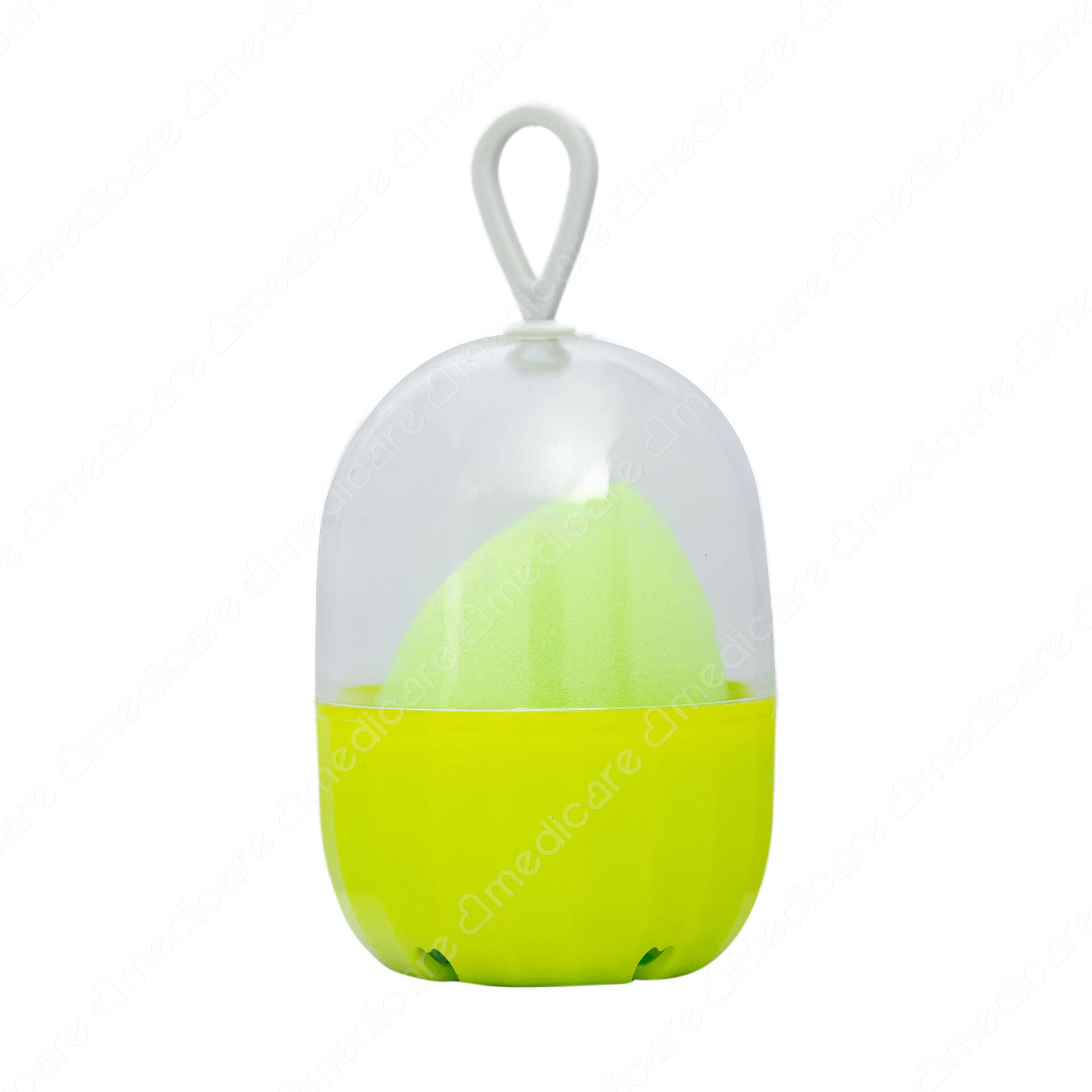 Mút Trang Điểm BASICARE Hình Oval 8010 với thiết kế nhỏ gọn, tiện dụng, hỗ trợ trang điểm hằng ngày và bỏ vào túi xách khi đi ra ngoài. Được thiết kế cho bất kỳ loại kem nền dạng lỏng kem và bột nào kem lót kem BB và CC.