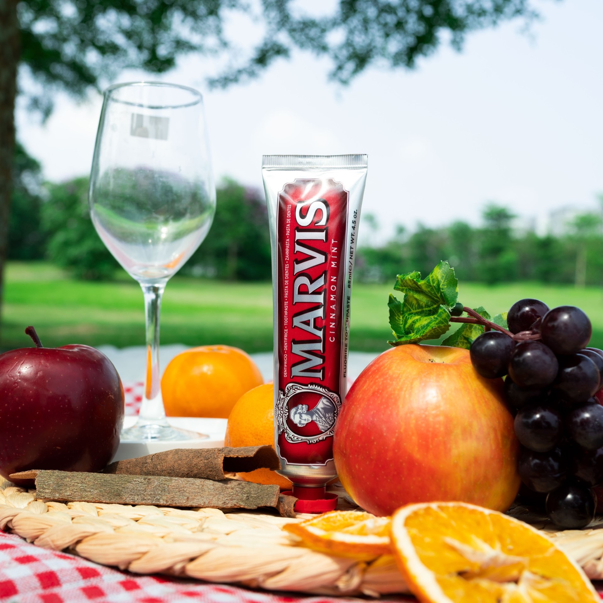 Vui lòng tham khảo thông tin trên bao bì sản phẩm