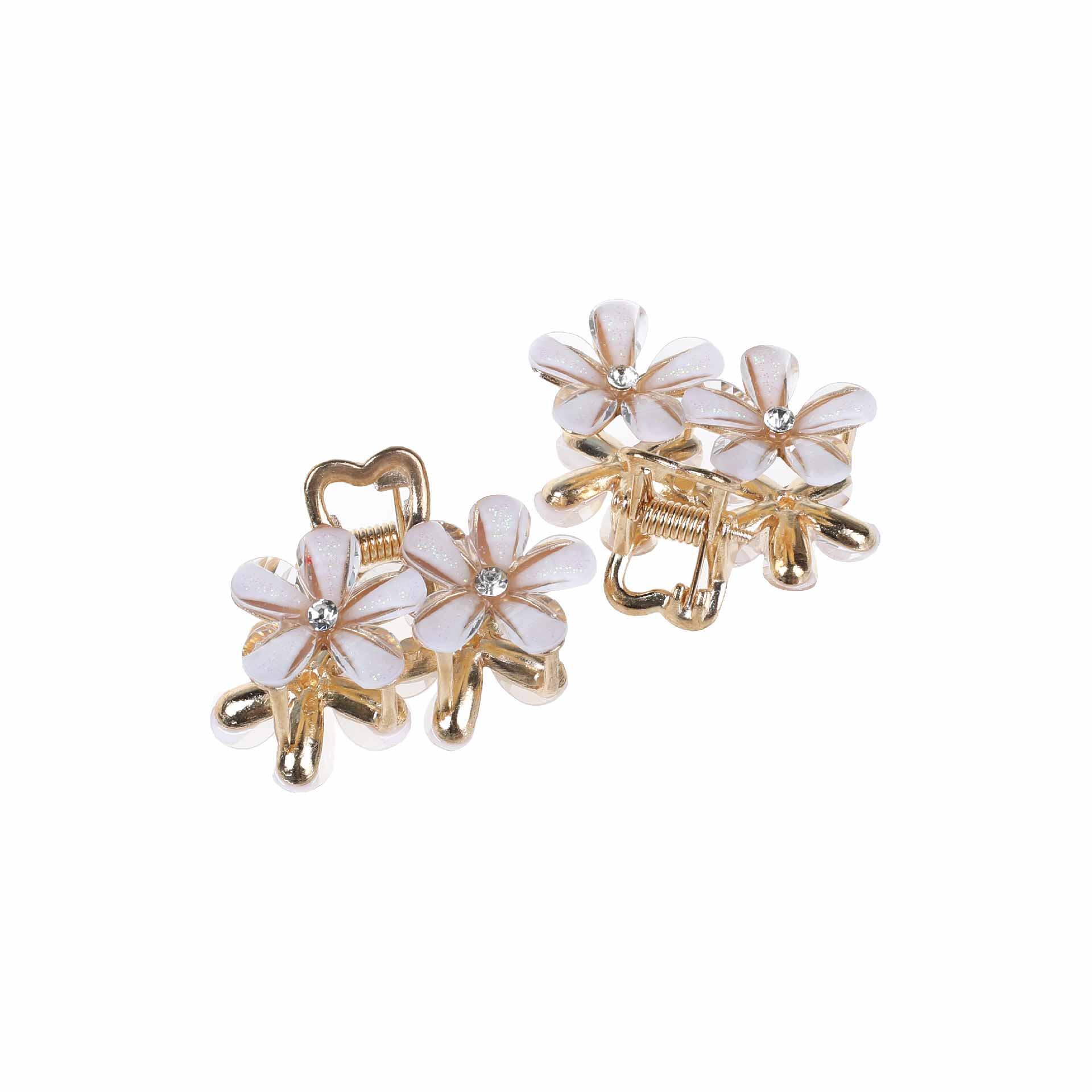 Kẹp nữa đầu BASICARE hình hoa 5 cánh nổi bật mang lại sự thoải mái cả ngày khi kẹp tóc, đơn giản nhưng phong cách.