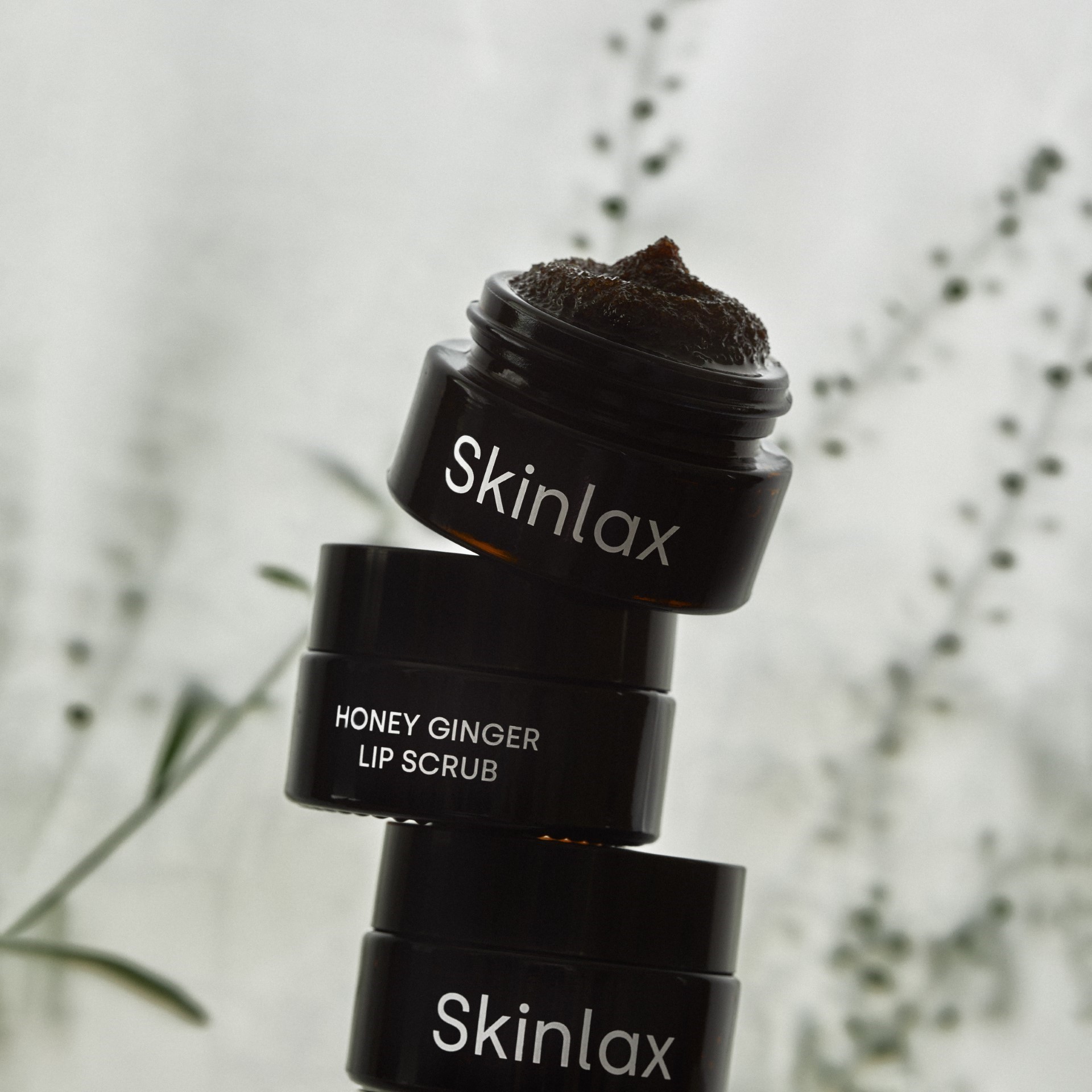 Vui lòng tham khảo thông tin trên bao bì sản phẩm