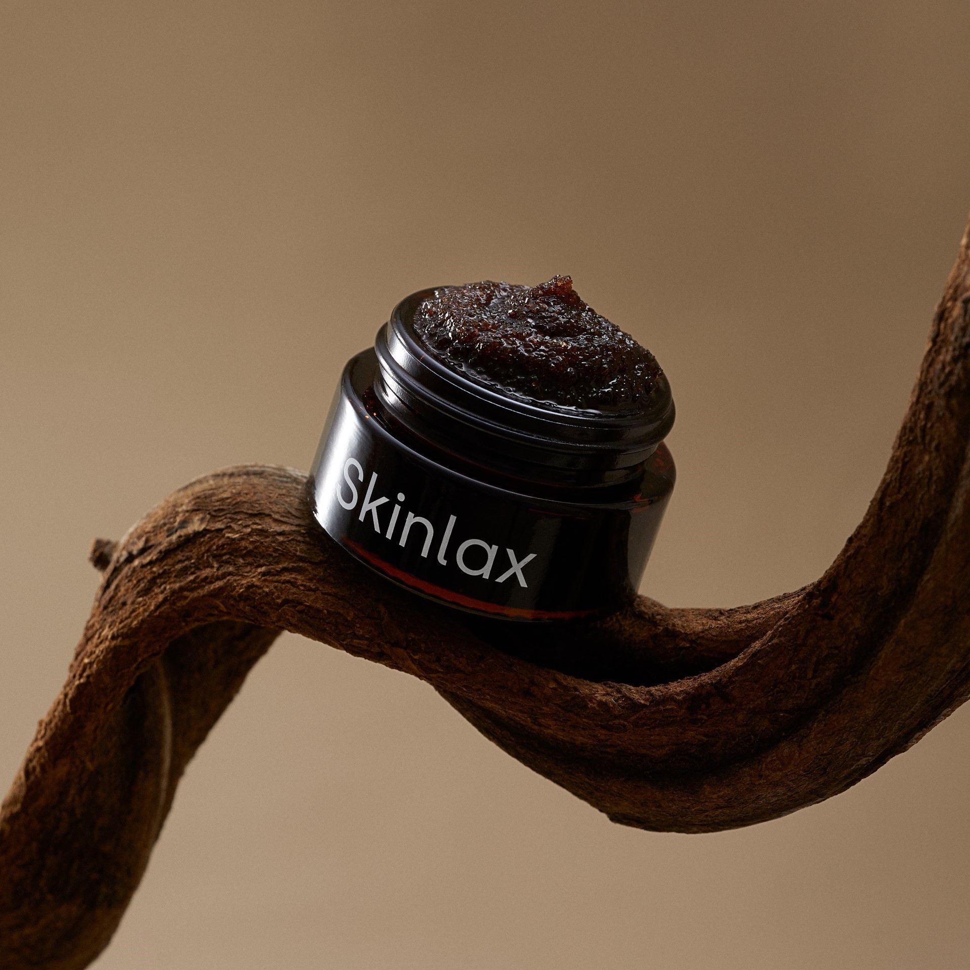 Vui lòng tham khảo thông tin trên bao bì sản phẩm